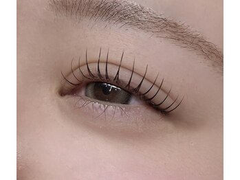 アトリエバンビ(atelier Bambi)/まつげパーマ・ラッシュリフト＊