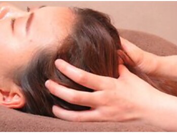 ボディ&小顔ヘッドサロン come true【カムトゥルー】の写真/個室でリラックス♪漢方オイルのリンパマッサージ+ヘッドマッサージ+初回カウンセリング110分¥8,800