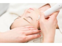 ファン 骨整体 アンド ビューティー ファン 鍼灸(Fan 骨整体&Beauty Fan 鍼灸)/話題の低周波シミケア