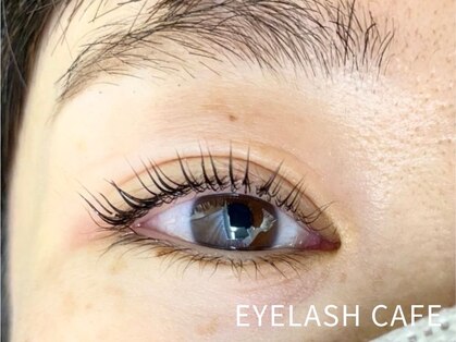 ネイルパレットアンドアイラッシュカフェ 布施店の写真