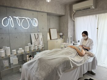 ヒュウ(hue.)/完全個室/マンションサロン