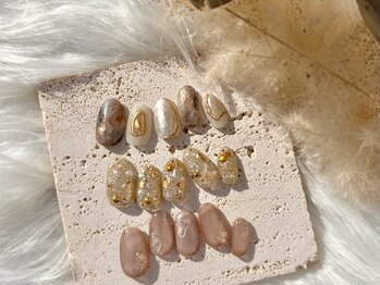 ネイルスペース ジェイズ ピンキー(NAIL SPACE J's PINKY)の写真/【オフ無料☆選べる定額コース¥7000～】人とは被らないお洒落なデザイン多数!カラー変更やパーツの追加も◎