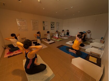 オーケン抗酸化陶板浴きずなの写真