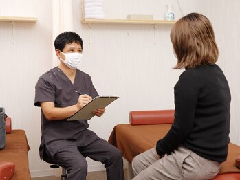にこにこ整骨院 整体院/施術前は丁寧にカウンセリング♪