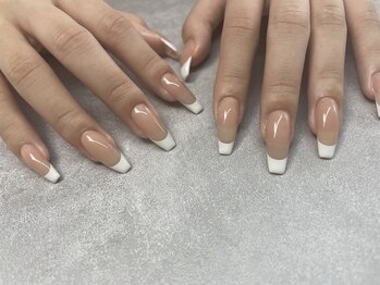 シウ(Siu)/15フレンチネイル