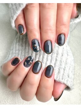 ラブナ(LOVENA)/フラワーネイル