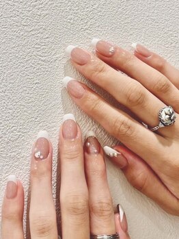 ヴィーナネイル 呉店(VinaNail)の写真/<ショッピングモール内だから通いやすい♪>丁寧なカウンセリングで初心者さんにも◎持ち込みデザインOK★