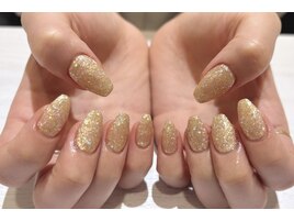 韓国グリッターネイル