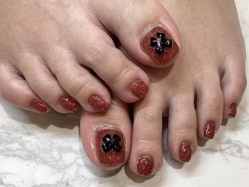 グリーディ(greedy)の写真/足元からオシャレに♪角質ケアとセットで女子力UP☆ フットネイルが初めての方にも◎