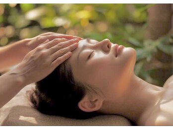 トータルビューティーヘルスケアサロン ニルファ(Nilufa)/爽快なヘッドスパで頭スッキリ！