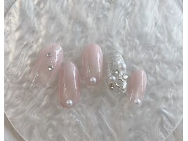 宝石ネイル