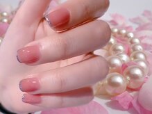 アップネイル/指先が長く見える先端フレンチ