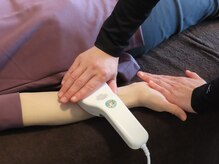 アロハルーム 札幌月寒店の雰囲気（骨レベルで注熱できる特殊な温熱器と温熱マット、内臓もポカポカ）
