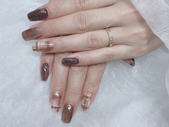 ベビーライオン(BABY LION)/ブラウンチェックネイル