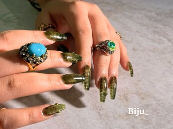 ビジュアンダー(Biju_)/クロコダイルネイル