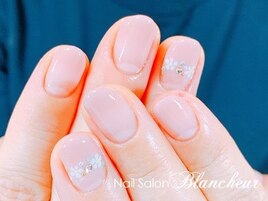 【カラグラ＆ドット花ネイル】