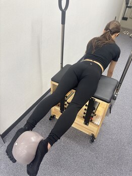 アルン ピラティスアンドフェムケア(ARUN pilates & femcare)/背面強化、ヒップアップ