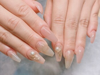 nail salon fiol 【フィオル】持ち込み/長さだし/フィルインの写真/[7月移転OPEN/大通]9～23時営業/直前予約も大歓迎◎お仕事やプライベートでお忙しい方にオススメ♪