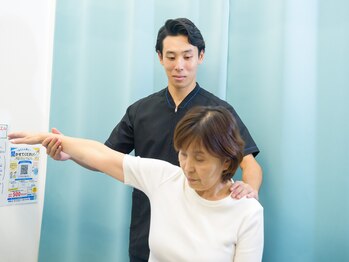 エムズワン鍼灸院整骨院 ライズモール院/肩こり、眼精疲労に猫背矯正