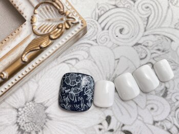 ネイルサロン&スクール ジーナ(GINA)/モノクロフラワーネイル