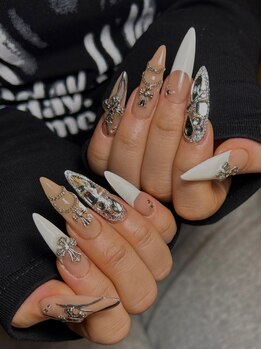 ソル(SOL)の写真/《300色以上のカラーと厳選パーツを豊富にご用意！》爪の長さだし・アートの本数をご相談下さい♪