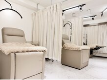 ミルア(MiLua)の雰囲気(リクライニングチェアでくつろぎ施術。)