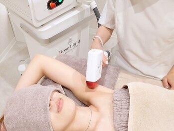 サンスエイジ(Sans age)の写真/【大人の身だしなみ、今こそスタート】最新技術で叶えるストレスフリーなツルスベ肌★