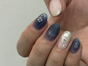 ミオ(mio.)/monthly design