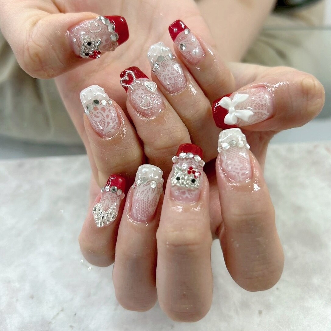 2025年-2026年冬トレンド】レッド（赤）のネイルデザイン集｜人気順