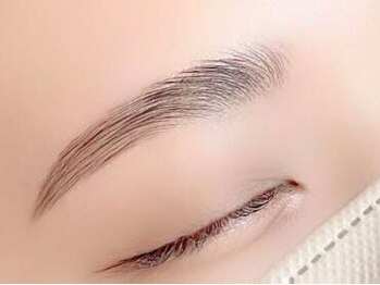 アステキ(ASUTEKI)の写真/ASUTEKIの技術で眉スタイリング+眉メイク,お顔や目元の印象アップ☆眉毛のお悩みお気軽にご相談ください◎