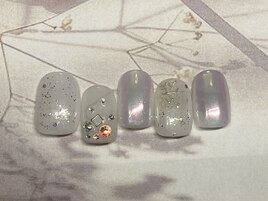 2月ネイルデザイン☆華やか