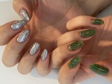 リウール(Re HEUR)/ぐるぐるアートネイル