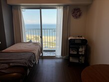 インディバアンドリンパサロン シエスタ(siesta)の雰囲気（JR須磨海浜公園より徒歩5分☆海が見えるサロンを独り占め♪）