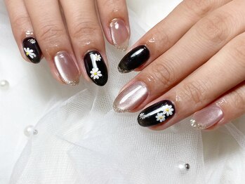 クラッシー(Classy)/マグネット×ブラックお花ネイル
