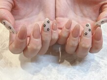 マイフェアレディ 今池(MyFairLady)/くすみベージュ×小花アート