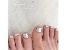 カミナネイル(KAMINA.nail)の雰囲気（summer foot design ☆ice blue のmirrornailが涼しげでcute☆）