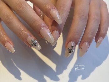 プリュム(plume)の写真/オフィス・日常に馴染むシンプル～綺麗めデザインが得意★初回オフ無料◎【2本アート￥7200】～