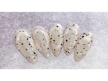 エフ(F)/ぷっくり仕上げ