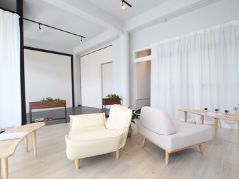 なつめ鍼灸ボディケアサロン/内観◆受付スペース