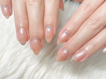 上品ネイル