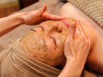 アロマタミィー(Aroma tammy)/ハーブピーリング（1）