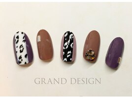 アニマル柄＆Ｖカットネイル