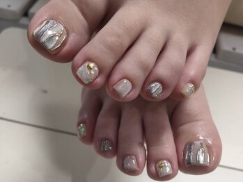 ミュウブランシュの写真/足元も可愛く、オシャレに！ハイセンスなデザインも種類豊富にご用意◎トレンドネイルならお任せ下さい♪