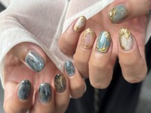 フォルクネイル(:volk nail)/ブルー×ゴールドネイル