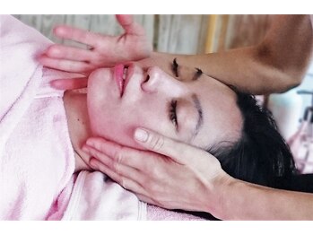 小顔矯正アンドフェイシャルサロン アンベリール(embellir)/■鎮静・仕上げ