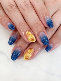ひまわりネイル
