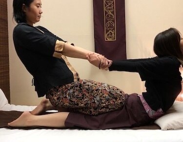 【ストレス社会の疲れに】 タイ古式マッサージ60分(ヘッドマッサージ付)