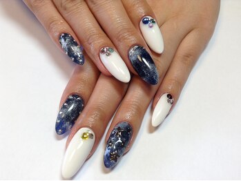ラウト デコレーションアンドネイルサロン(Lauto Decoration&Nail Salon)/デニムネイル