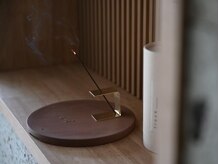 オーラメロウ(orlla melleau)の雰囲気(お香を焚いて香りにもこだわっております。)