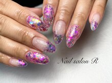ネイルサロン アール(Nail salon R)/持ち込みデザイン